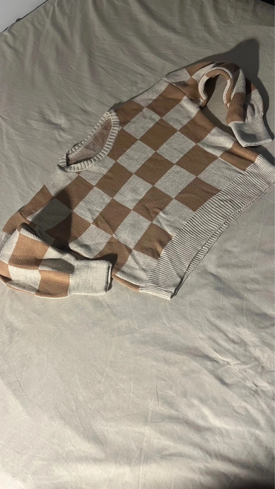 Brown & Beige Checkered Sweater Cozy & Stylish – photo 9